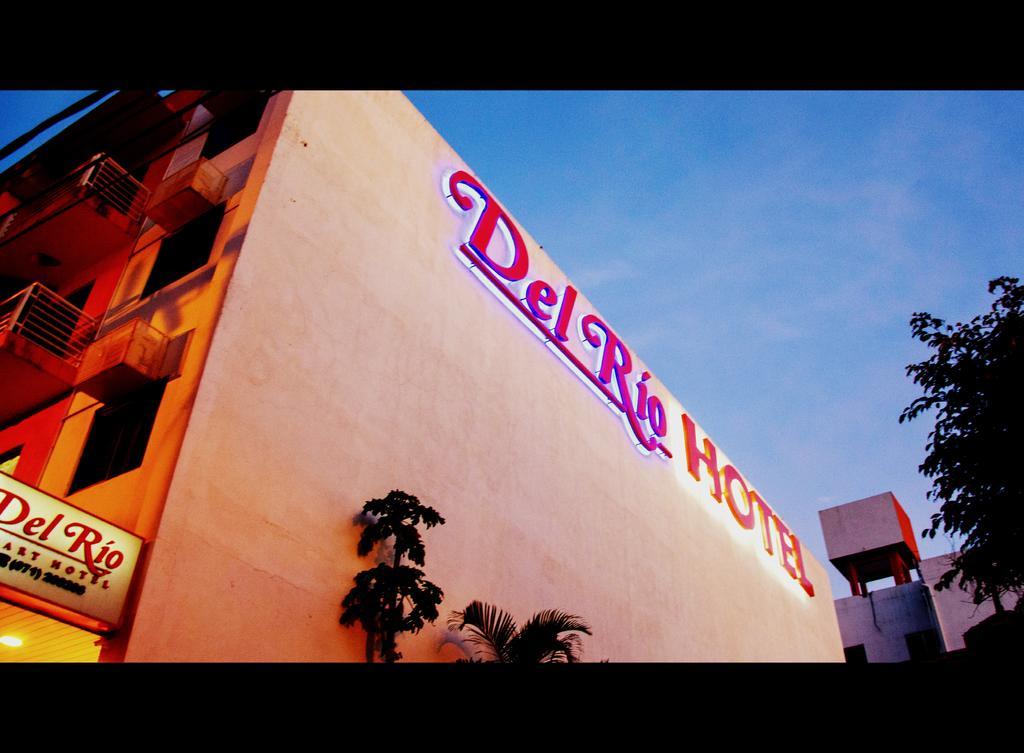 Del Rio Apart Hotel Encarnación Extérieur photo